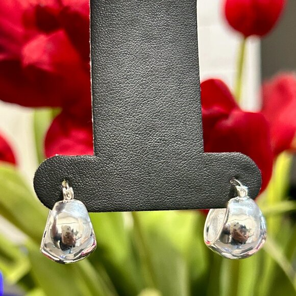 Beautiful Cuff Style 925 Sterling Silver Plated Earrings (Hypoallergenic) - Picture 1 of 3